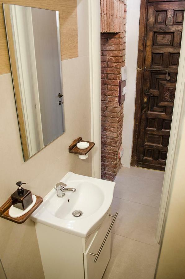 Medieval Central Apartment Bologna Exteriör bild